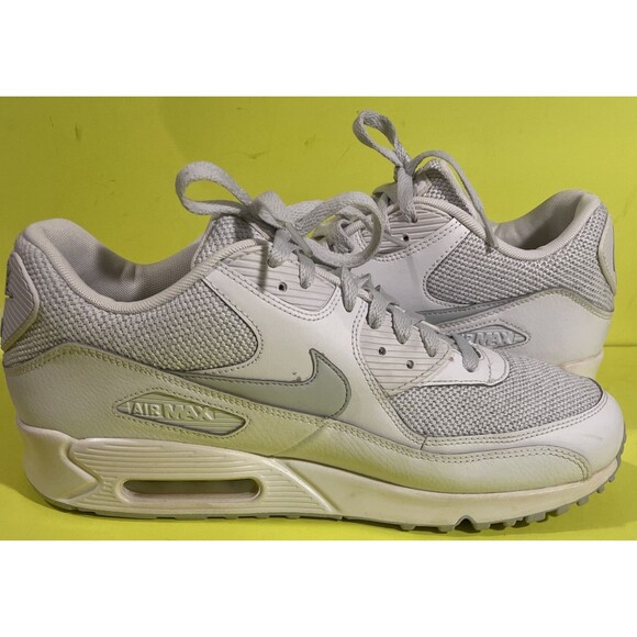 Nike Air Max 90 Essential 537384-134 Triple White Running Gym Size 11.5 - Picture 3 of 8